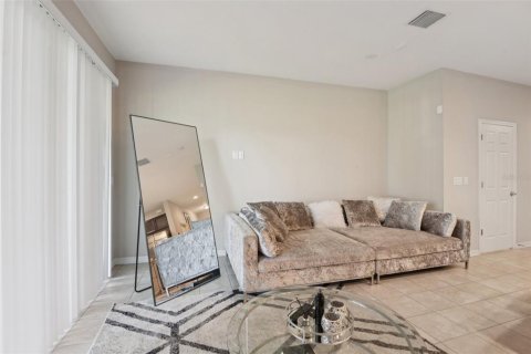 Townhouse in Riverview, Florida 3 bedrooms, 130.06 sq.m. № 2166587 - photo 16