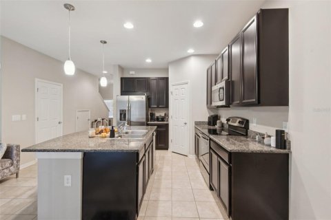 Townhouse in Riverview, Florida 3 bedrooms, 130.06 sq.m. № 2166587 - photo 9