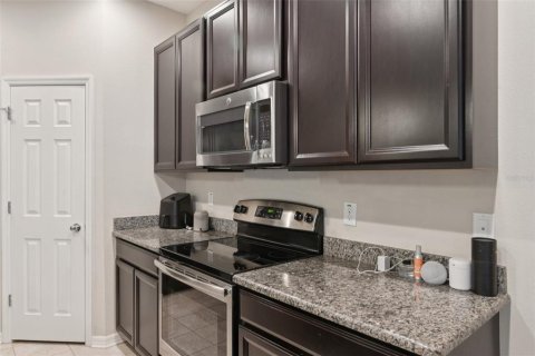 Townhouse in Riverview, Florida 3 bedrooms, 130.06 sq.m. № 2166587 - photo 10