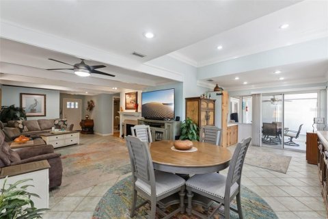Villa ou maison à vendre à Tavares, Floride: 3 chambres, 139.82 m2 № 2198759 - photo 12