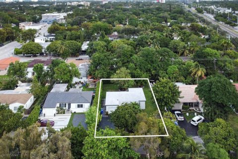Casa en venta en Miami, Florida, 2 dormitorios, 109.62 m2 № 1951349 - foto 23