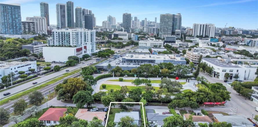 Casa en Miami, Florida 2 dormitorios, 109.62 m2 № 1951349
