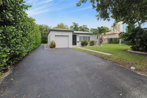 Casa en venta en Miami, Florida, 2 dormitorios, 109.62 m2 № 1951349 - foto 3