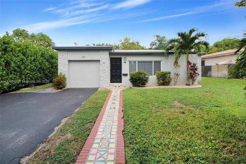 Casa en venta en Miami, Florida, 2 dormitorios, 109.62 m2 № 1951349 - foto 27