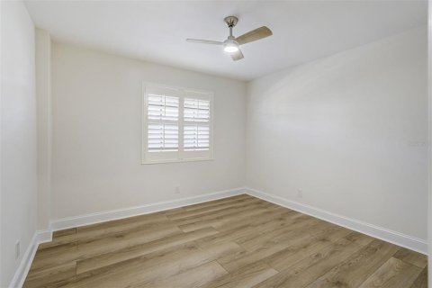 Copropriété à vendre à Dunedin, Floride: 2 chambres, 86.21 m2 № 2142306 - photo 12