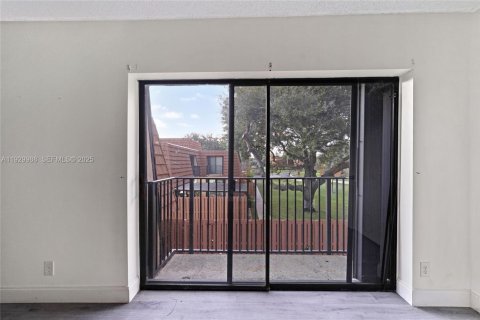 Touwnhouse à vendre à Cooper City, Floride: 3 chambres, 138.24 m2 № 1988631 - photo 18