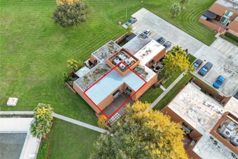 Touwnhouse à vendre à Cooper City, Floride: 3 chambres, 138.24 m2 № 1988631 - photo 28