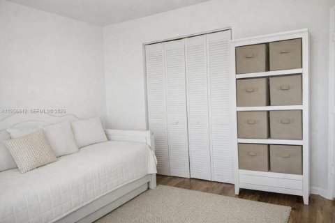 Condominio en alquiler en Miami, Florida, 3 dormitorios, 104.05 m2 № 2010695 - foto 10