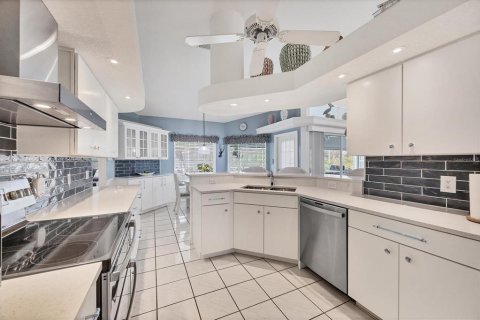 House in Placida, Florida 3 bedrooms, 165.92 sq.m. № 1666459 - photo 22