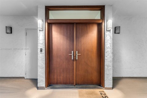 Copropriété à vendre à Key Biscayne, Floride: 3 chambres, 173.17 m2 № 1976961 - photo 2