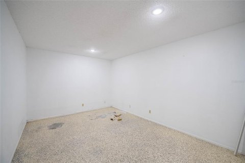 Immobilier commercial à vendre à Winter Haven, Floride: 388.7 m2 № 2123357 - photo 15