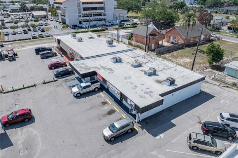 Immobilier commercial à vendre à Winter Haven, Floride: 388.7 m2 № 2123357 - photo 2