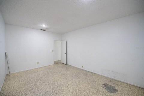 Immobilier commercial à vendre à Winter Haven, Floride: 388.7 m2 № 2123357 - photo 16