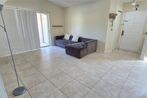 Снять в аренду квартиру в Майами, Флорида 2 спальни, 82.78м2, № 2009709 - фото 24