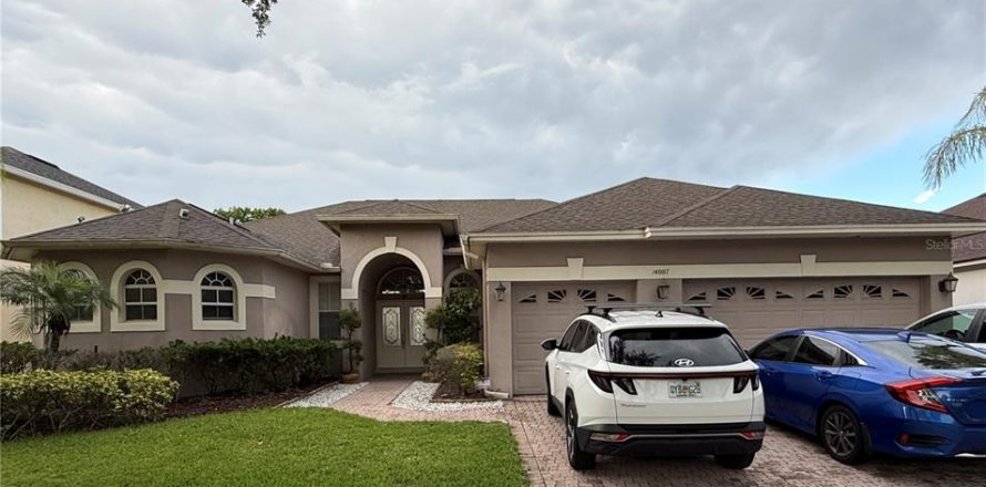 Casa en Orlando, Florida 5 dormitorios, 239.87 m2 № 1888622