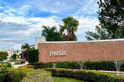 Copropriété à vendre à Aventura, Floride: 2 chambres, 100.61 m2 № 2281053 - photo 10