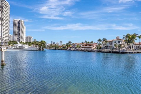 Copropriété à vendre à Aventura, Floride: 2 chambres, 100.61 m2 № 2281053 - photo 8