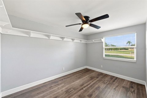 House in Fort Myers, Florida 3 bedrooms, 96.25 sq.m. № 2403566 - photo 14
