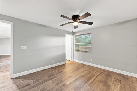 House in Fort Myers, Florida 3 bedrooms, 96.25 sq.m. № 2403566 - photo 21