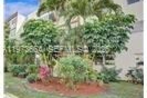 Condominio en alquiler en Lauderhill, Florida, 1 dormitorio, 70.61 m2 № 2033326 - foto 21