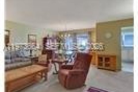 Condominio en alquiler en Lauderhill, Florida, 1 dormitorio, 70.61 m2 № 2033326 - foto 10
