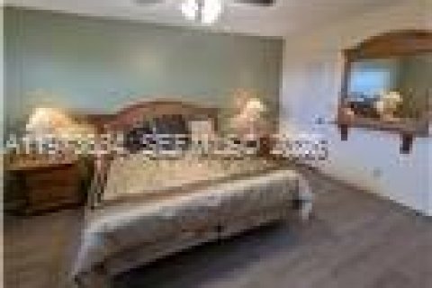 Condominio en Lauderhill, Florida, 1 dormitorio  № 2033326