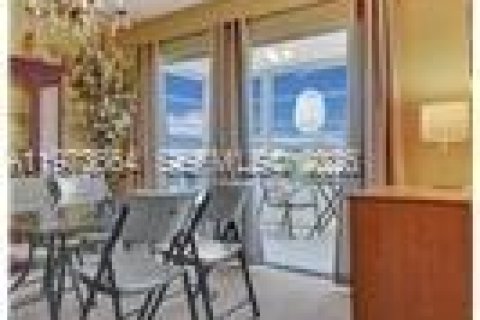 Condominio en alquiler en Lauderhill, Florida, 1 dormitorio, 70.61 m2 № 2033326 - foto 9