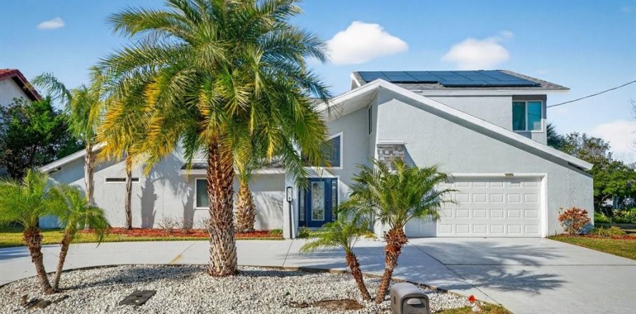 Villa ou maison à Palm Coast, Floride 4 chambres, 214.6 m2 № 2135842
