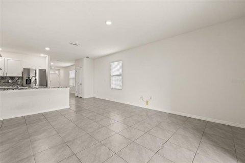 Casa en venta en Wesley Chapel, Florida, 3 dormitorios, 140.84 m2 № 1903676 - foto 18