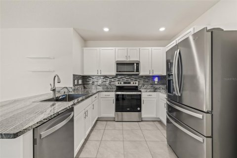 Casa en venta en Wesley Chapel, Florida, 3 dormitorios, 140.84 m2 № 1903676 - foto 10