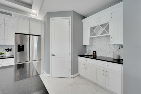 Купить виллу или дом в Аполло-Бич, Флорида 11 комнат, 308.62м2, № 1087262 - фото 11