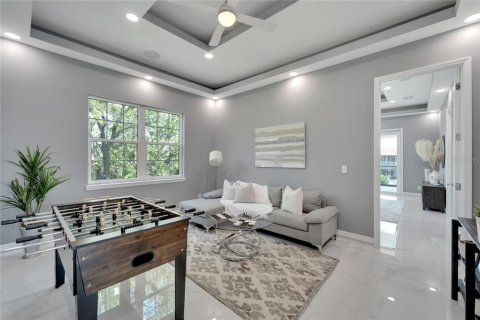 Купить виллу или дом в Аполло-Бич, Флорида 11 комнат, 308.62м2, № 1087262 - фото 27