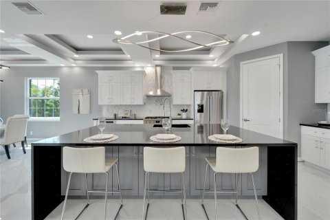 Купить виллу или дом в Аполло-Бич, Флорида 11 комнат, 308.62м2, № 1087262 - фото 10