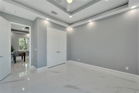 Купить виллу или дом в Аполло-Бич, Флорида 11 комнат, 308.62м2, № 1087262 - фото 29