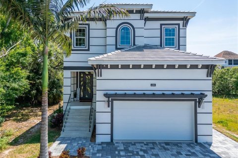 Купить виллу или дом в Аполло-Бич, Флорида 11 комнат, 308.62м2, № 1087262 - фото 2