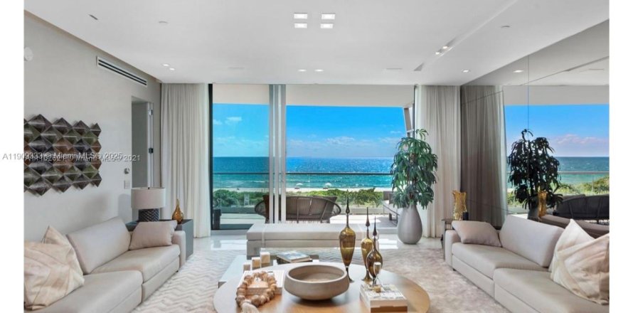 Condo à Surfside, Floride, 3 chambres № 1964990