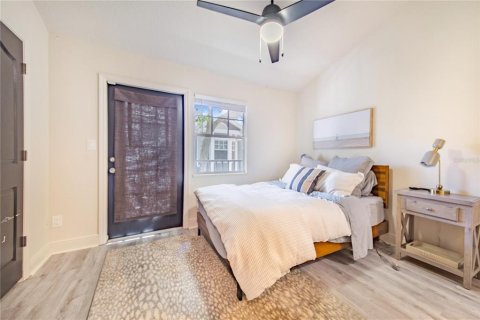 Adosado en venta en Tampa, Florida, 2 dormitorios, 94.2 m2 № 1580218 - foto 16