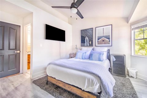 Adosado en venta en Tampa, Florida, 2 dormitorios, 94.2 m2 № 1580218 - foto 22