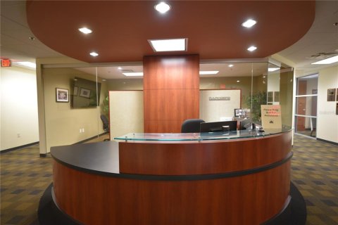 Immobilier commercial à louer à Altamonte Springs, Floride: 1441.84 m2 № 2408111 - photo 3
