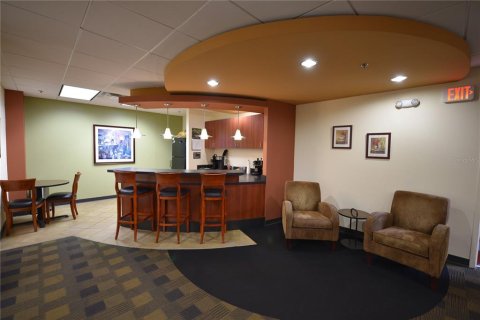 Immobilier commercial à louer à Altamonte Springs, Floride: 1441.84 m2 № 2408111 - photo 6