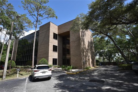 Immobilier commercial à Altamonte Springs, Floride 1441.84 m2 № 2408111