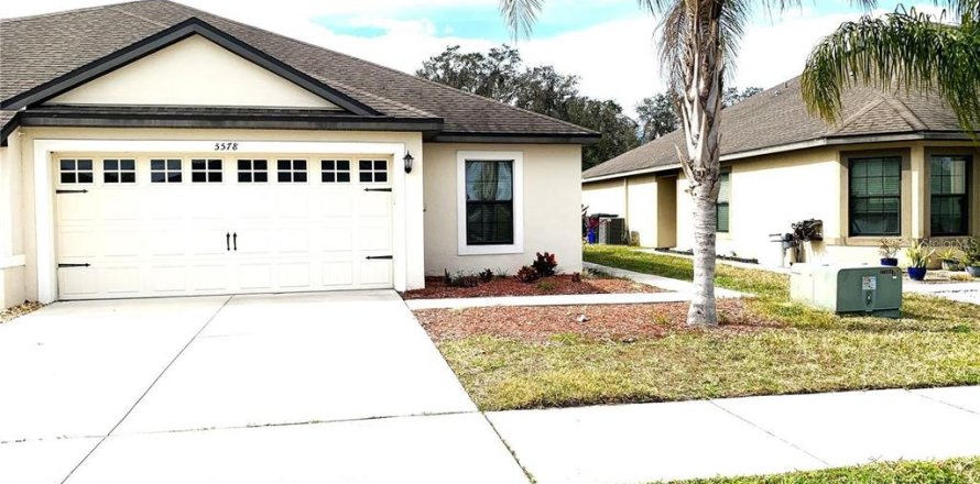 Villa ou maison à Lakeland, Floride 3 chambres, 140.84 m2 № 1827682