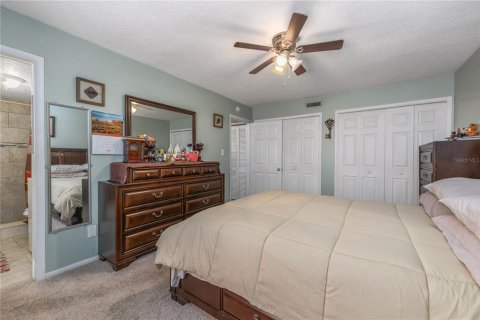 Condo in Winter Park, Florida, 2 bedrooms  № 1776726 - photo 9