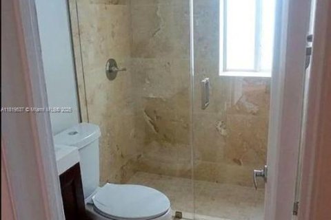 Casa en alquiler en Biscayne Park, Florida, 2 dormitorios, 83.61 m2 № 1780034 - foto 9