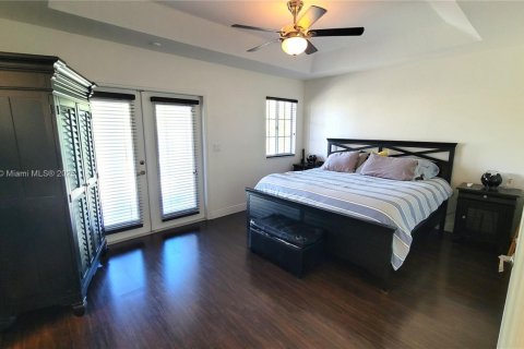 Townhouse in Homestead, Florida 3 bedrooms, 146.79 sq.m. № 1953599 - photo 10