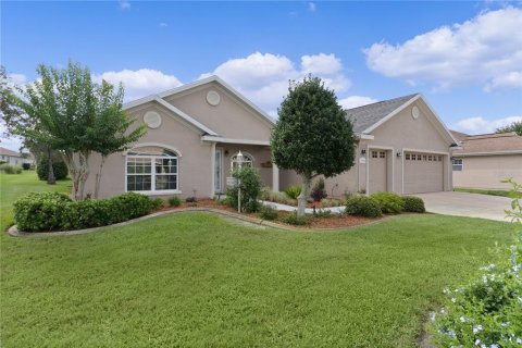 Villa ou maison à vendre à Summerfield, Floride: 3 chambres, 202.43 m2 № 1778915 - photo 1