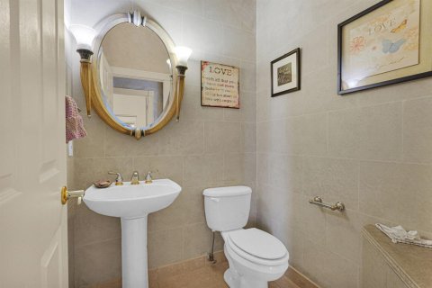 Купить виллу или дом в Корал-Спрингс, Флорида 10 комнат, 292.36м2, № 2077573 - фото 17