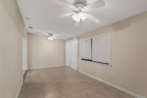House in Port Charlotte, Florida 3 bedrooms, 110.46 sq.m. № 2223118 - photo 16