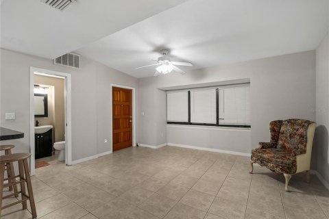 House in Port Charlotte, Florida 3 bedrooms, 110.46 sq.m. № 2223118 - photo 5
