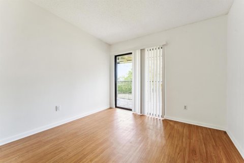 Copropriété à louer à Tamarac, Floride: 2 chambres, 76.83 m2 № 2439251 - photo 4